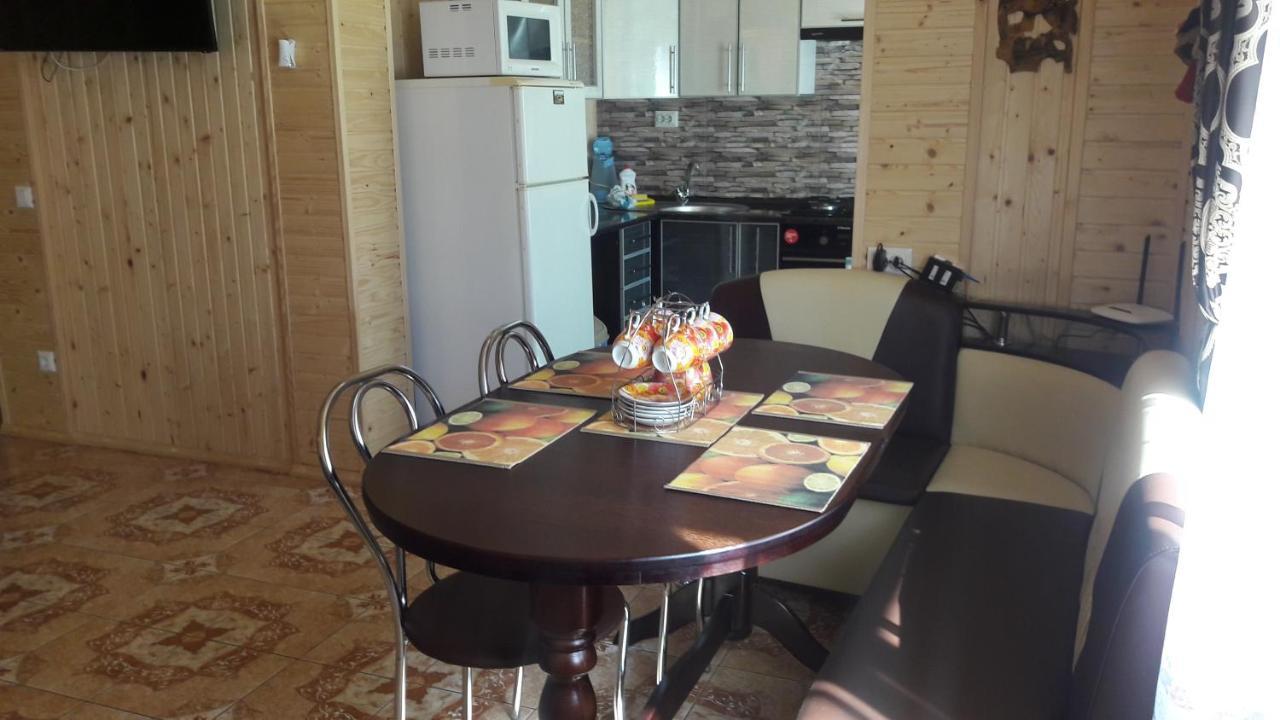 Apartamento Vienna House Yaremche Exterior foto
